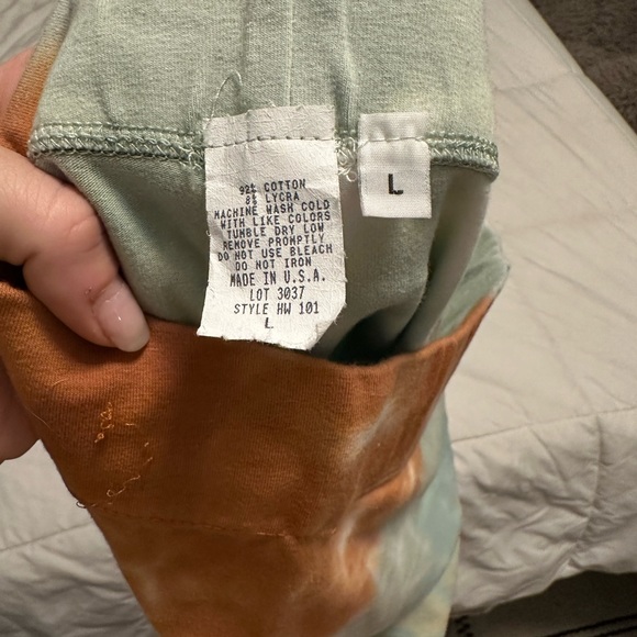 HDYWT tie dye set - Picture 4 of 4